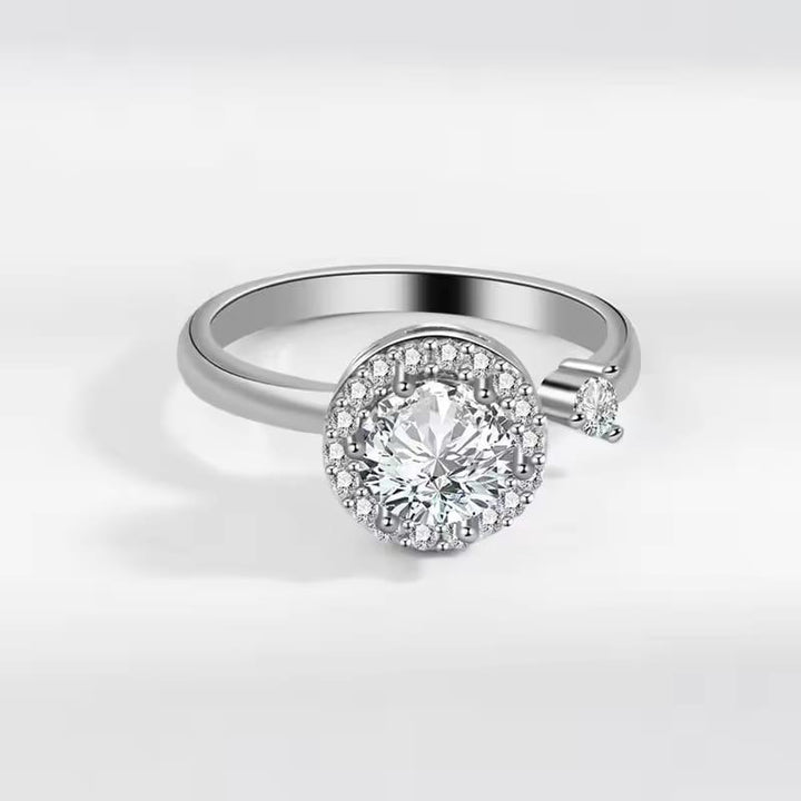 Elegant spinning ring