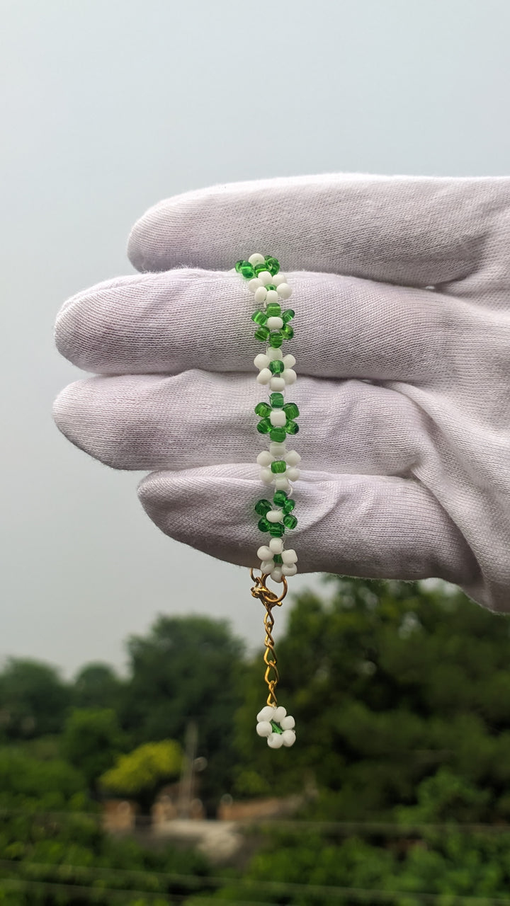 14 August Special Handmade Green & White Beaded Bracelet for Girls