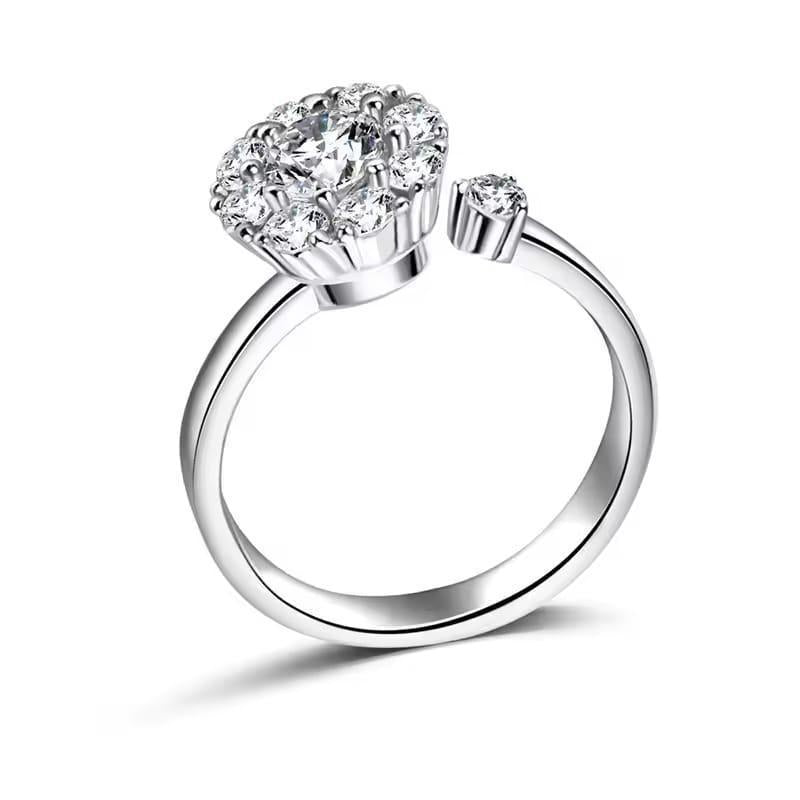 Elegant spinning ring