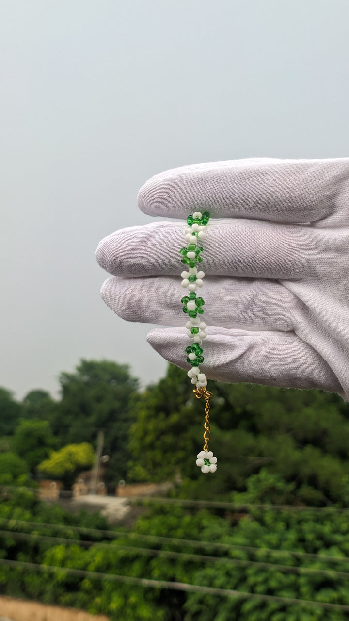 14 August Special Handmade Green & White Beaded Bracelet for Girls
